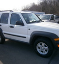 jeep liberty 2007 white suv sport gasoline 6 cylinders 4 wheel drive automatic with overdrive 13502
