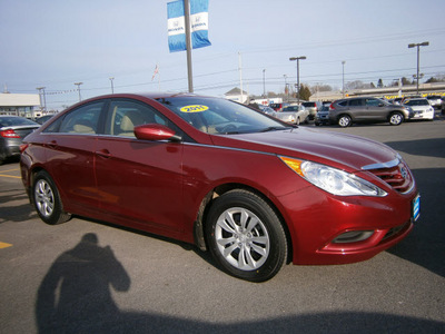 hyundai sonata 2011 red sedan gls gasoline 4 cylinders front wheel drive automatic 13502