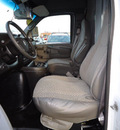 chevrolet express 2009 white van g3500 8 cylinders automatic 60007