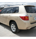 toyota highlander 2008 tan suv 6 cylinders automatic 77388