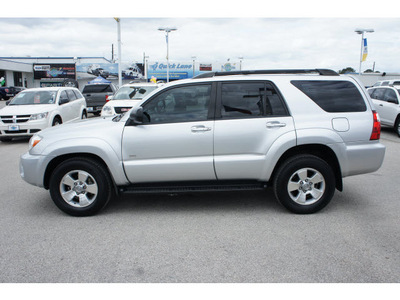 toyota 4runner 2008 gray suv sr5 6 cylinders automatic 77388