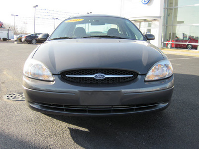 ford taurus 2003 dk  gray sedan ses gasoline 6 cylinders front wheel drive automatic 46410