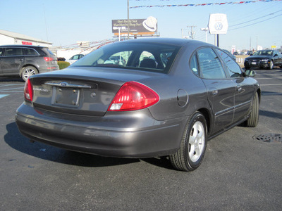 ford taurus 2003 dk  gray sedan ses gasoline 6 cylinders front wheel drive automatic 46410