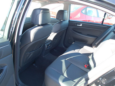 hyundai genesis 2012 black sedan 3 8l v6 6 cylinders automatic 94010