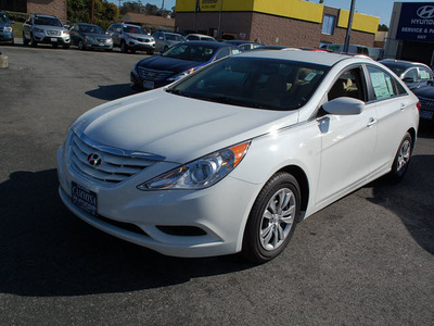 hyundai sonata 2012 white sedan gls 4 cylinders automatic 94010