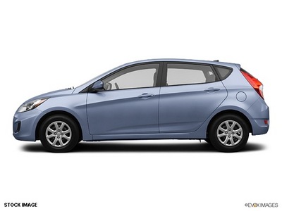 hyundai accent 2012 gs 4 cylinders 6 speed automatic 98632