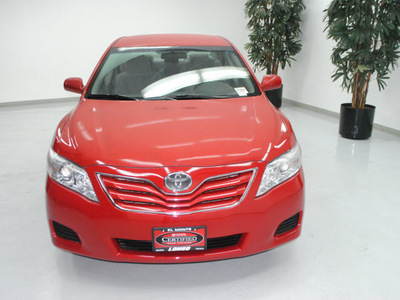 toyota camry 2011 red sedan le gasoline 4 cylinders front wheel drive automatic 91731