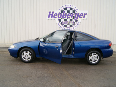 chevrolet cavalier 2004 arrival blue coupe 4 cylinders 5 speed manual 80905