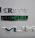 gmc yukon xl 2011 silver suv flex fuel 8 cylinders 2 wheel drive automatic 76087