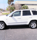 jeep grand cherokee 2005 white suv limited gasoline 8 cylinders 4 wheel drive automatic 32401