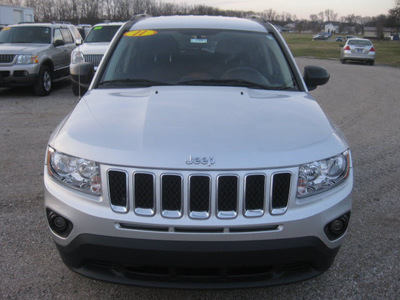jeep compass 2011 silver suv sport gasoline 4 cylinders 2 wheel drive autostick 62863