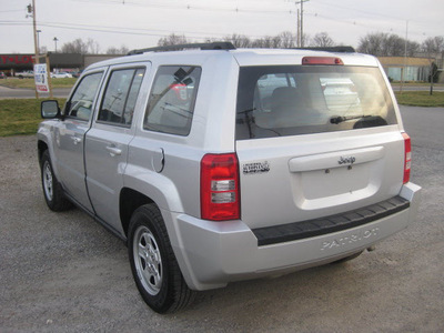 jeep patriot 2010 silver suv sport gasoline 4 cylinders 2 wheel drive autostick 62863