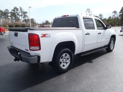 gmc sierra 1500 2009 white sle flex fuel 8 cylinders 4 wheel drive automatic with overdrive 28557