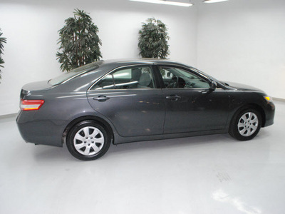 toyota camry 2011 gray sedan gasoline 4 cylinders front wheel drive automatic 91731