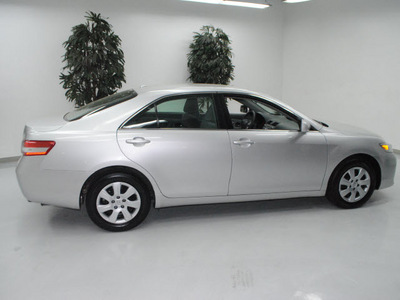 toyota camry 2011 silver sedan gasoline 4 cylinders front wheel drive automatic 91731