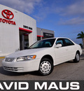 toyota camry 1999 white sedan le gasoline 4 cylinders front wheel drive automatic 32771