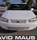toyota camry 1999 white sedan le gasoline 4 cylinders front wheel drive automatic 32771
