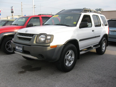 nissan xterra 2004 white suv xe 6 cylinders automatic with overdrive 45840