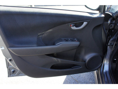 honda fit 2011 polished metal hatchback sport gasoline 4 cylinders front wheel drive automatic 08750