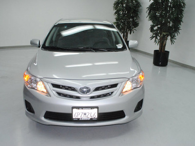 toyota corolla 2011 silver sedan le 4 cylinders automatic 91731