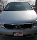 kia sedona 2011 silver van 6 cylinders 6 speed automatic 43228