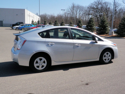 toyota prius 2010 silver hybrid 4 cylinders front wheel drive automatic 56001