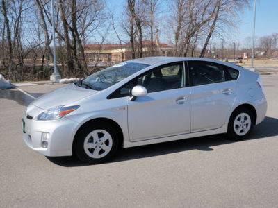 toyota prius 2010 silver hybrid 4 cylinders front wheel drive automatic 56001