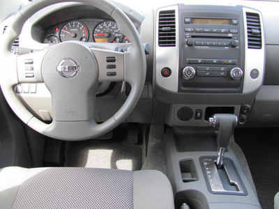 nissan frontier 2012 silver sv gasoline 6 cylinders 2 wheel drive automatic 33884