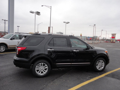 ford explorer 2013 black suv xlt 4x4 flex fuel 6 cylinders 4 wheel drive automatic with overdrive 60546