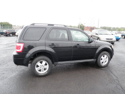 ford escape 2011 black suv xlt 6 cylinders automatic 19153