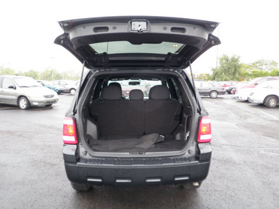ford escape 2011 black suv xlt 6 cylinders automatic 19153