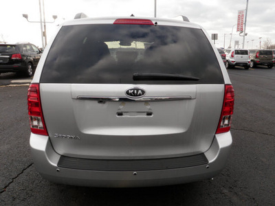 kia sedona 2012 bright silver van lx gasoline 6 cylinders front wheel drive automatic 19153