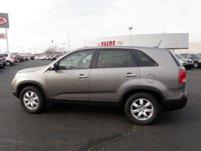 kia sorento 2012 titanium silver lx gasoline 4 cylinders front wheel drive automatic 19153