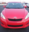 toyota matrix 2009 red hatchback gasoline 4 cylinders front wheel drive automatic 19153