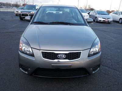 kia rio 2010 gray sedan gasoline 4 cylinders front wheel drive automatic 19153