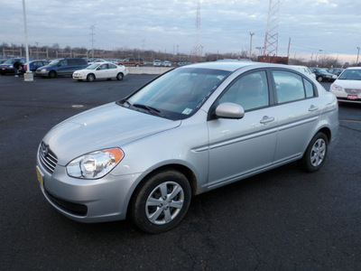 hyundai accent 2010 silver sedan gls gasoline 4 cylinders front wheel drive automatic 19153