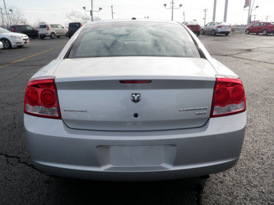 dodge charger 2010 silver sedan sxt gasoline 6 cylinders rear wheel drive automatic 19153