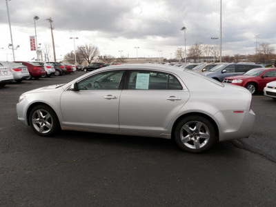 chevrolet malibu 2010 silver sedan lt gasoline 4 cylinders front wheel drive automatic 19153