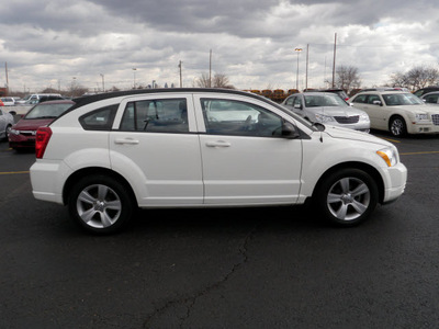 dodge caliber 2010 white hatchback sxt gasoline 4 cylinders front wheel drive automatic 19153