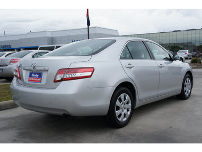 toyota camry 2011 silver sedan gasoline 4 cylinders front wheel drive automatic 77090