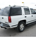 chevrolet tahoe 1997 white suv gasoline 8 cylinders 4 wheel drive 4 speed automatic 77388