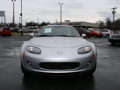 mazda mx 5 miata 2008 silver gasoline 4 cylinders rear wheel drive 6 speed manual 27215