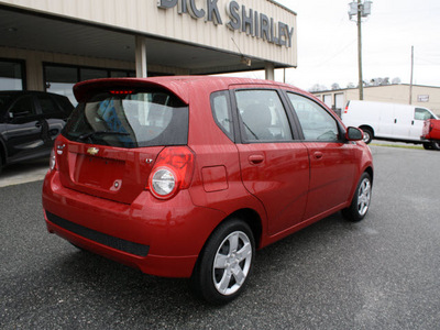 chevrolet aveo 2011 red hatchback aveo5 lt gasoline 4 cylinders front wheel drive automatic 27215
