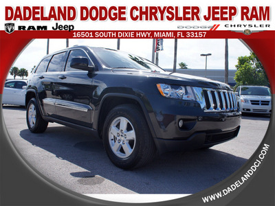 jeep grand cherokee 2011 dk  gray suv laredo gasoline 6 cylinders 2 wheel drive automatic 33157