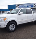 toyota tundra 2006 white limited gasoline 8 cylinders rear wheel drive automatic 98632