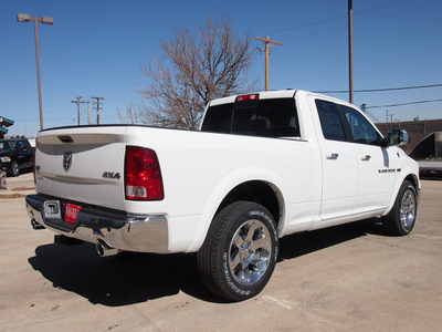 ram ram pickup 1500 2012 white laramie gasoline 8 cylinders 4 wheel drive automatic 80301