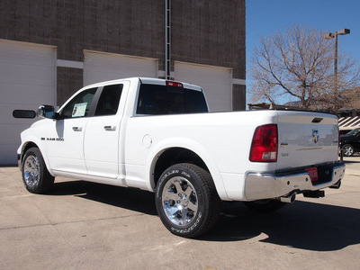 ram ram pickup 1500 2012 white laramie gasoline 8 cylinders 4 wheel drive automatic 80301