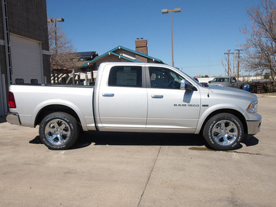 ram ram pickup 1500 2012 silver laramie gasoline 8 cylinders 4 wheel drive automatic 80301