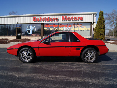 pontiac fiero 1985 red coupe se gasoline v6 rear wheel drive automatic 61008