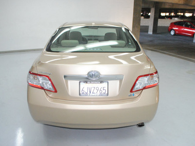 toyota camry hybrid 2010 tan sedan hybrid 4 cylinders front wheel drive automatic 91731